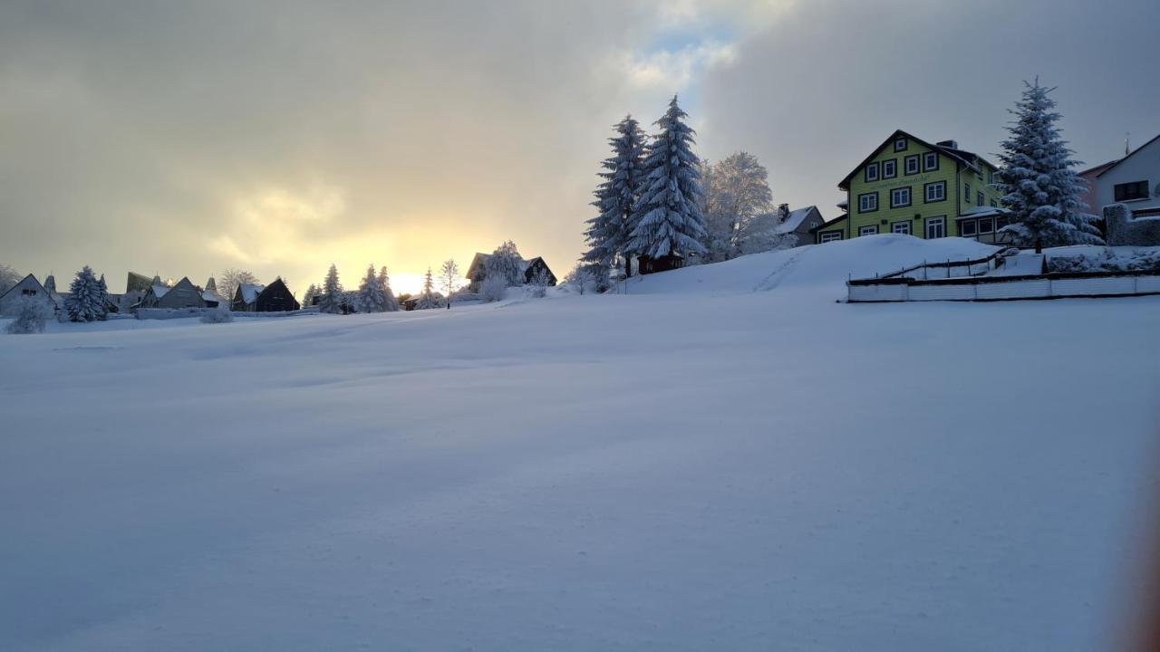 Hotel Schoene Aussicht มาสเซอร์แบร์ก ภายนอก รูปภาพ