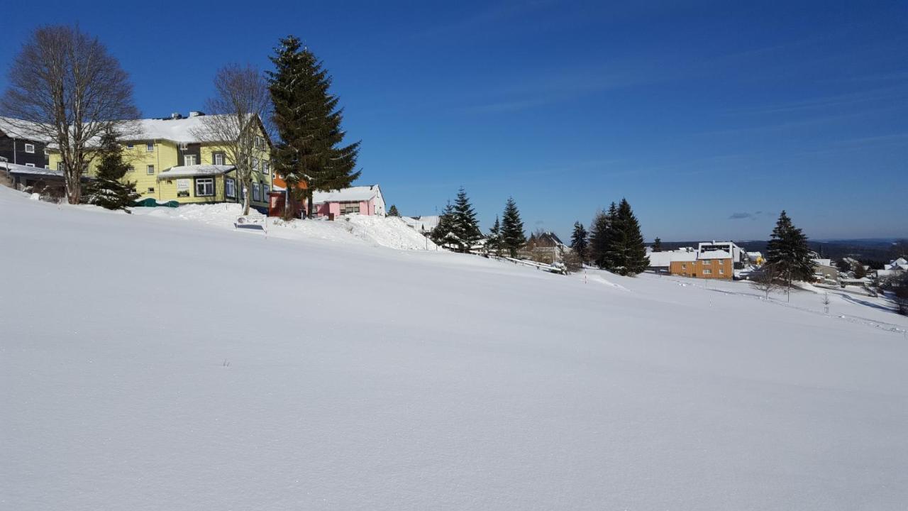 Hotel Schoene Aussicht มาสเซอร์แบร์ก ภายนอก รูปภาพ